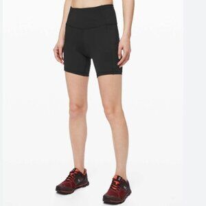 Lululemon Fast and Free Short 6" *Non-Reflective Size 6 Black